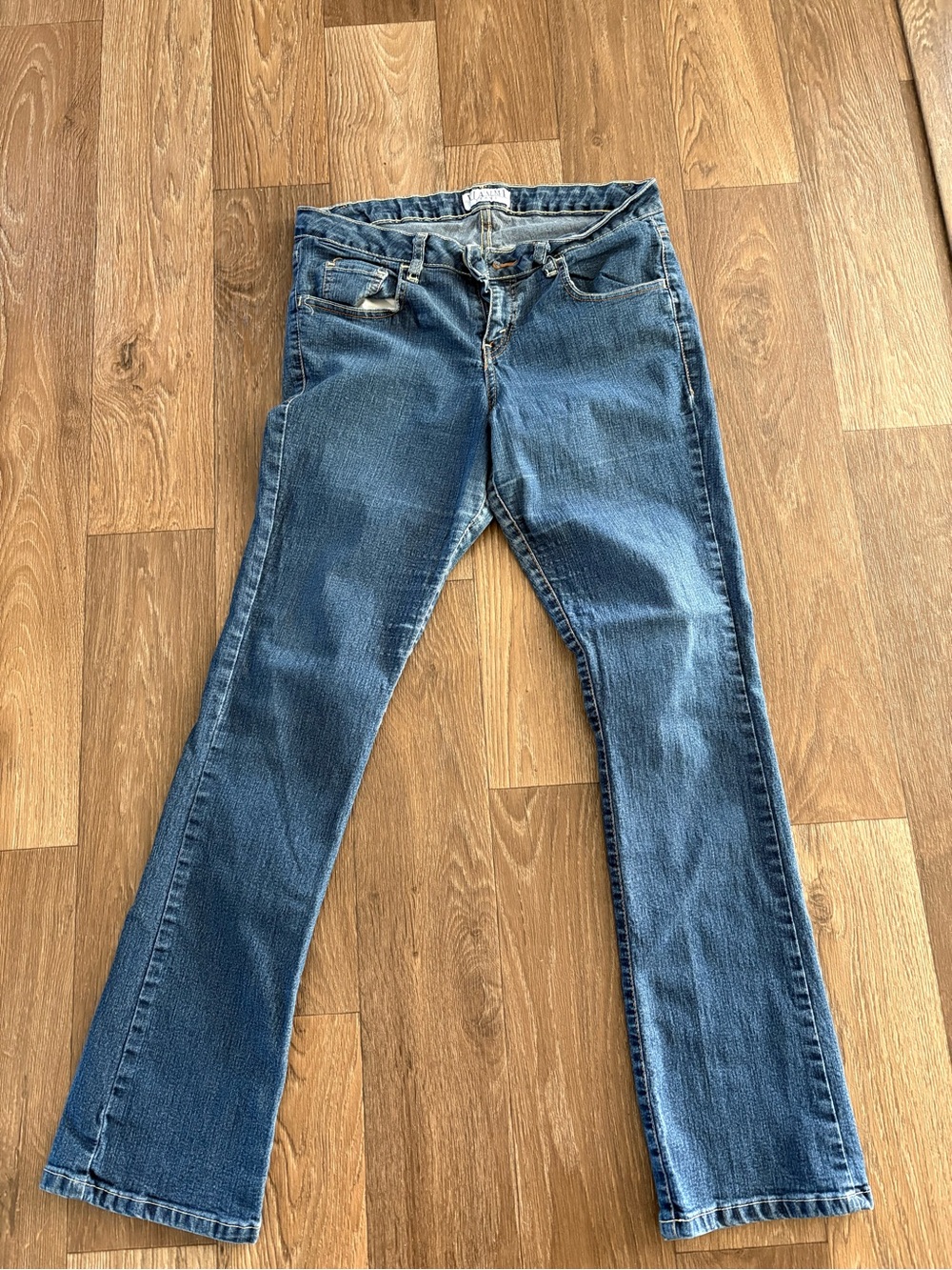 VANNI Women's Medium Blue Bootcut Jeans